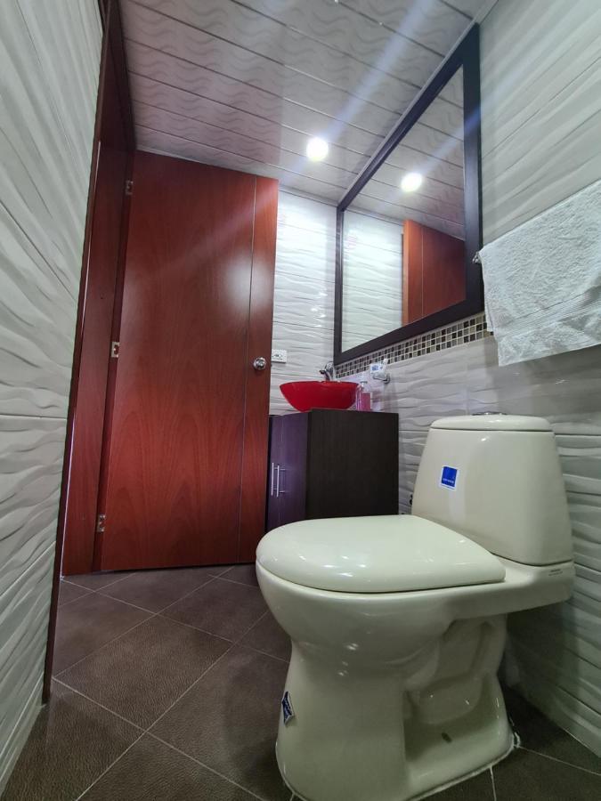 Hotel Casa Huesped Kiwi Богота Экстерьер фото
